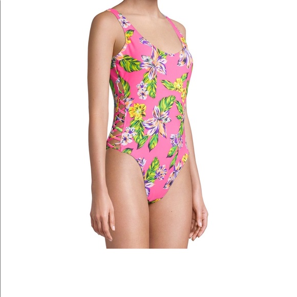 Bathing suit - Picture 3 of 3